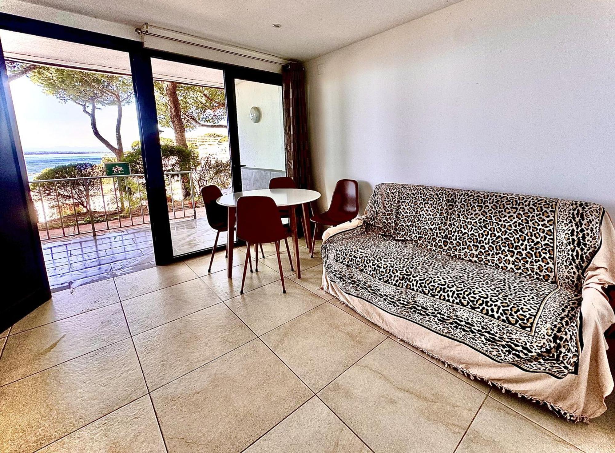 Bernie Apartment Roses Exterior foto